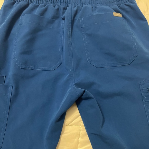 Figs small Yola Skinny scrub pants - Picture 2 of 3